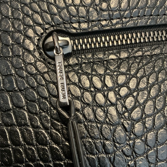 EUC Henri Bendel Tote - Picture 5 of 16